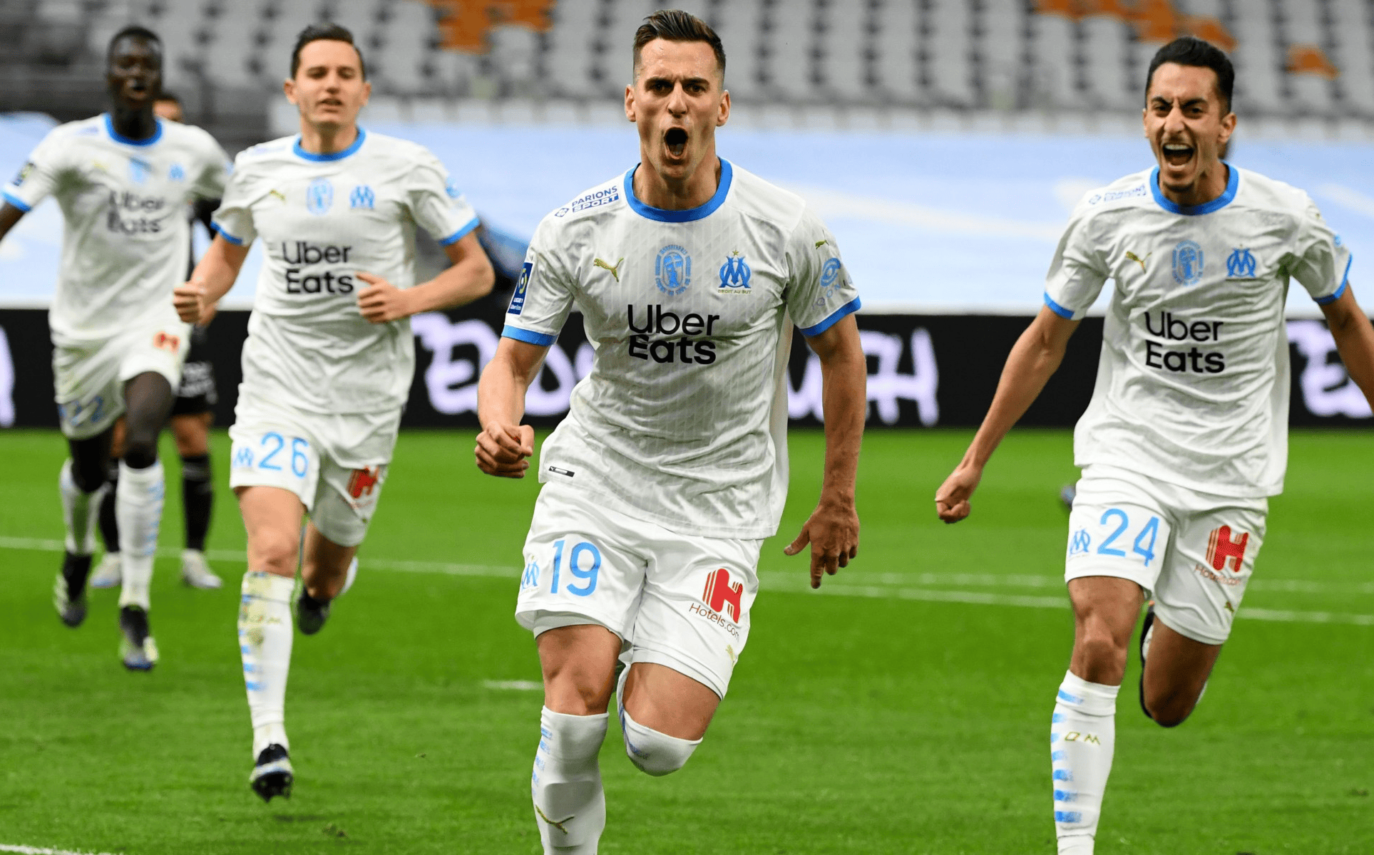 赛后里尔备战欧冠，手感冰凉细节曝光，震撼外界，高层口径保持一致的简单介绍