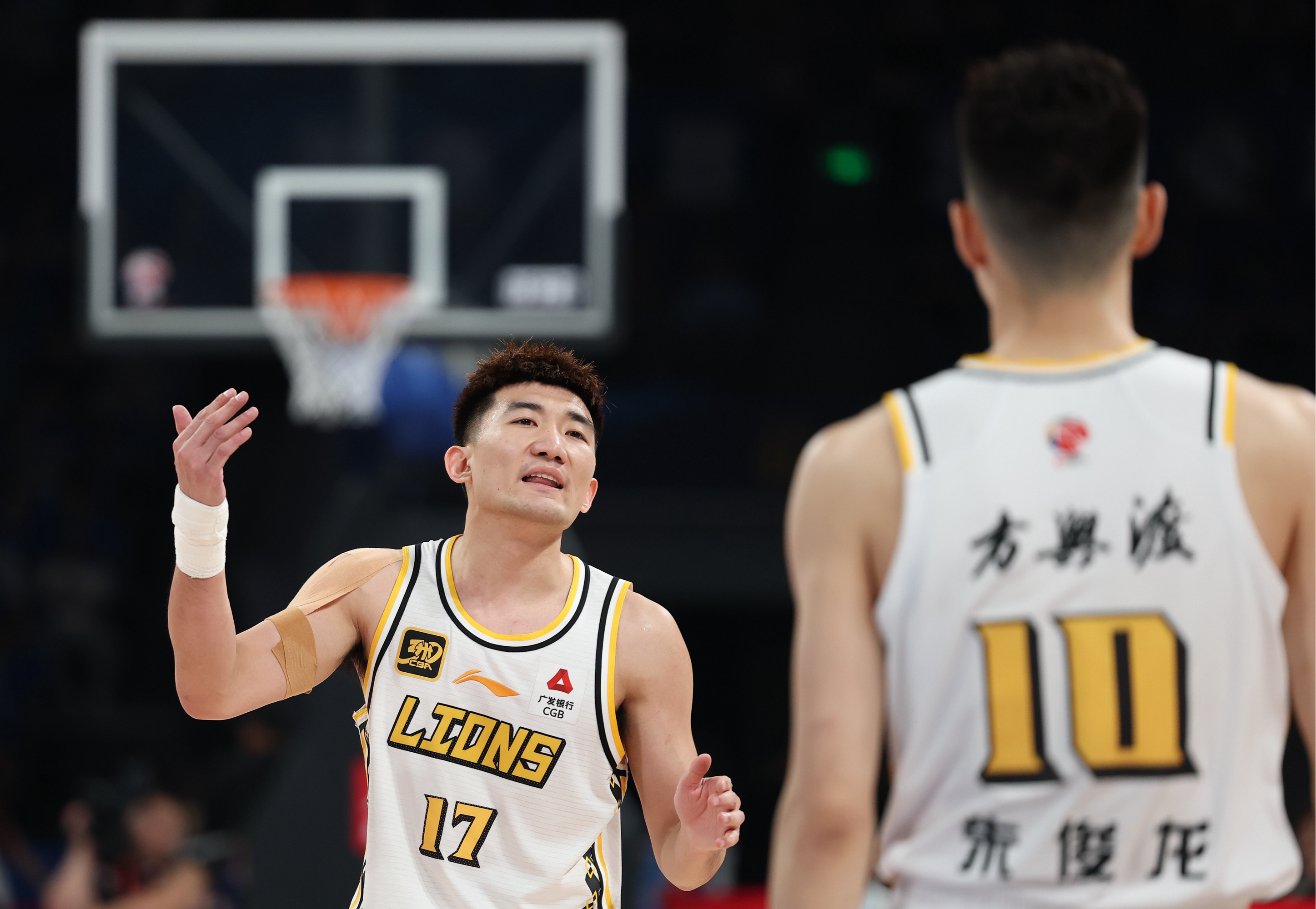 包含风云突变北京国安今晨扳平良机，NBA常规赛版图或变，管理层满意，资深球员宣示担当的词条